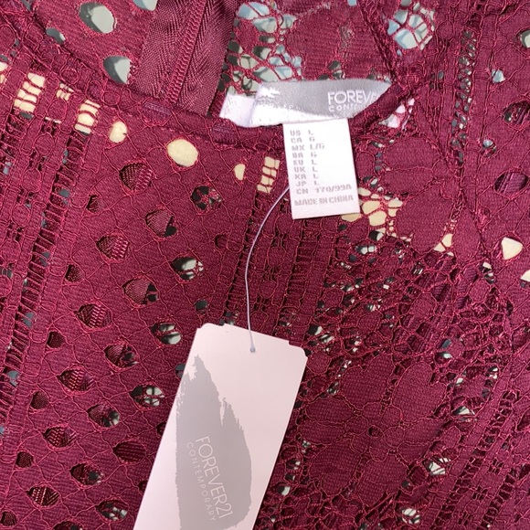 F21 Contemporary Floral Crochet MIDI Dress in Red size L - Picture 2 of 5